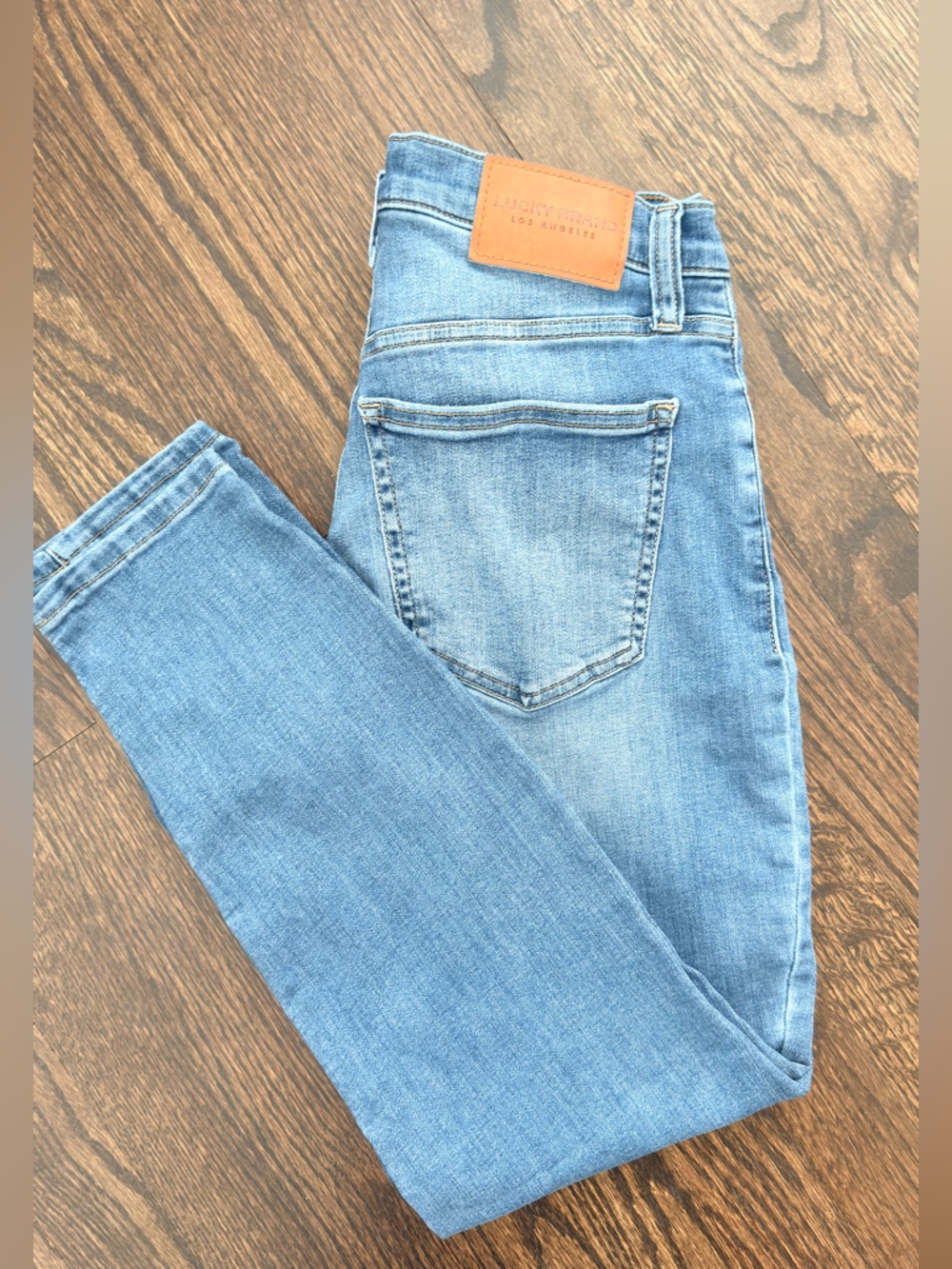 Lucky Brand Light Blue Slim Straight Women's Jeans
